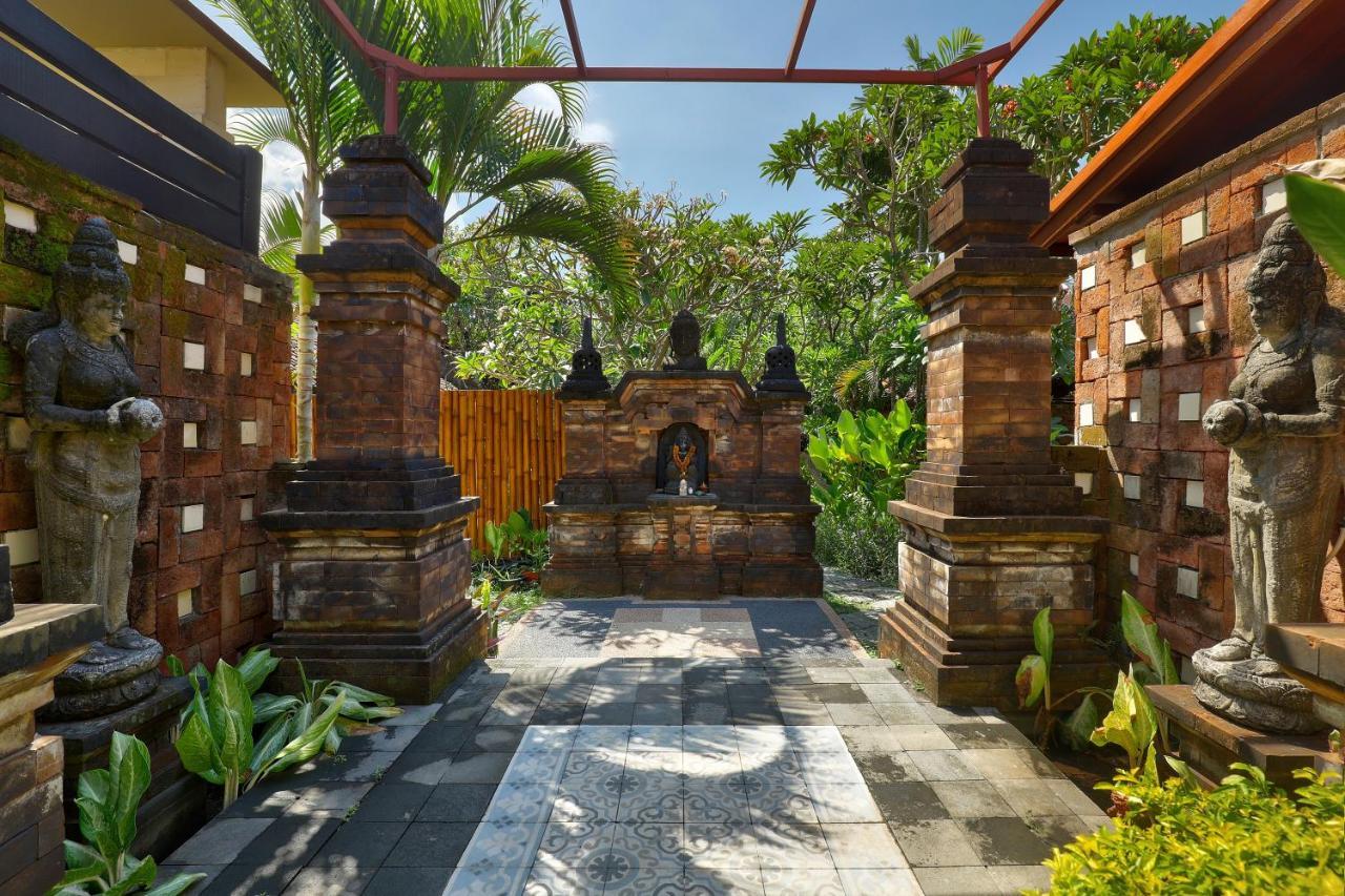 Mahe Garden Inn And Villas By Kamara Кута Экстерьер фото