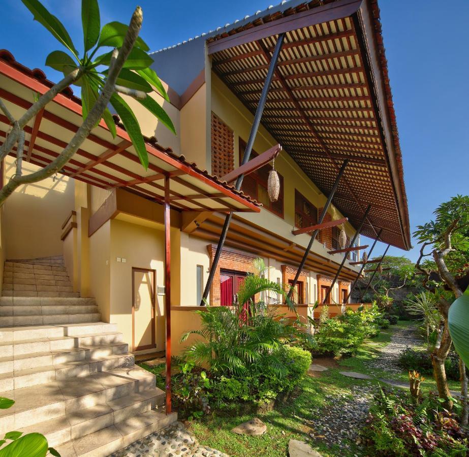 Mahe Garden Inn And Villas By Kamara Кута Экстерьер фото